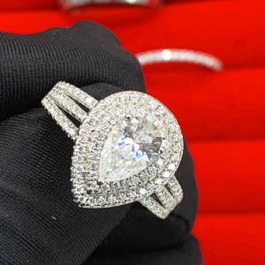 3Carats Pearl-Shaped Moissanite Diamond Engagement Ring