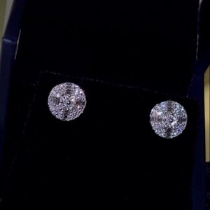 14karts Gold Round Brilliant and Trapezoid Labgrown Diamond Stud