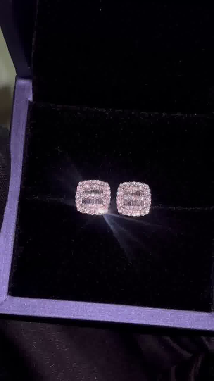 14karats Rose Gold Round Brilliant and Trapezoid Studs - Image 2