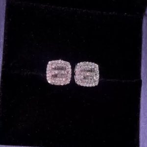 14karats Rose Gold Round Brilliant and Trapezoid Studs