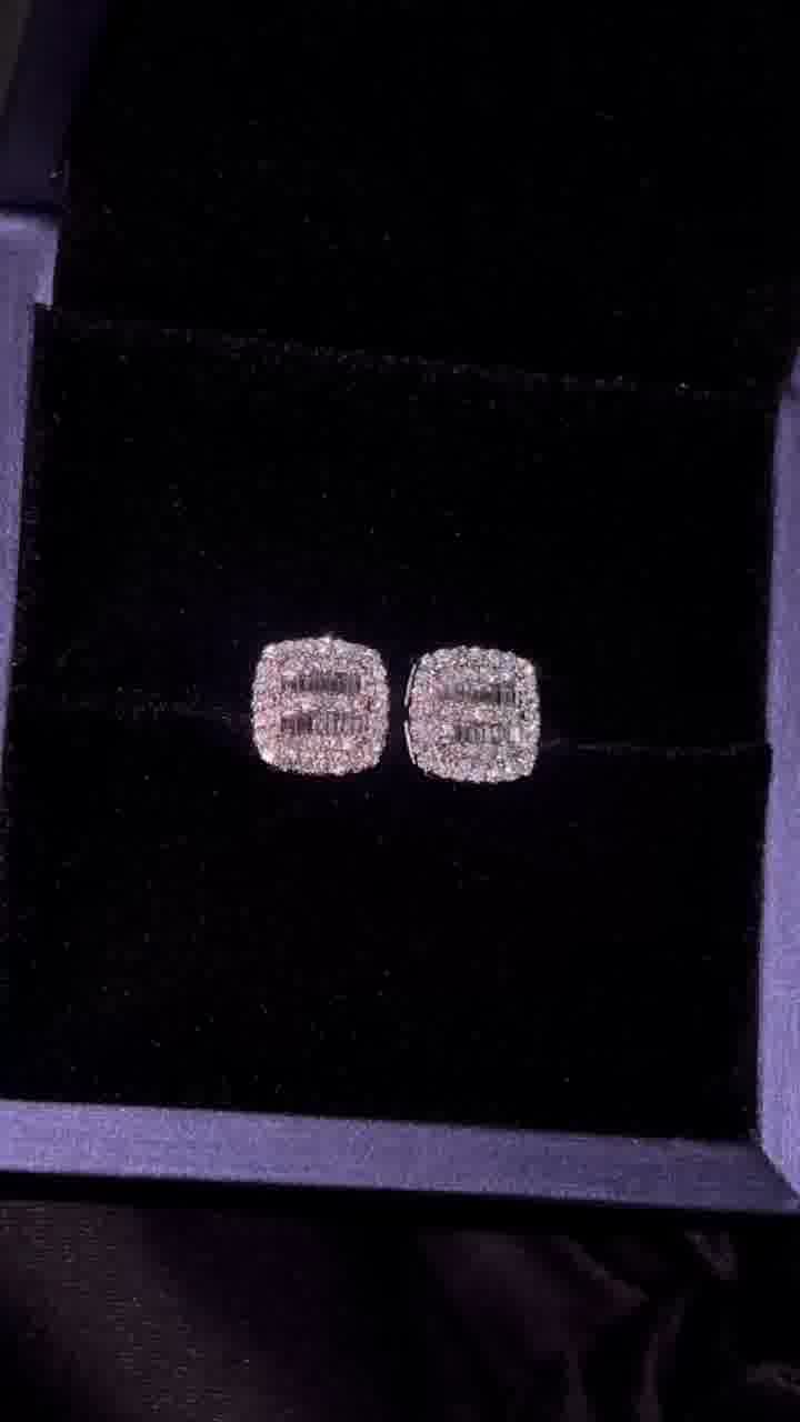 14karats Rose Gold Round Brilliant and Trapezoid Studs