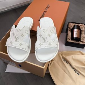 Louis Vuitton Oasis Mule Monogram Slide